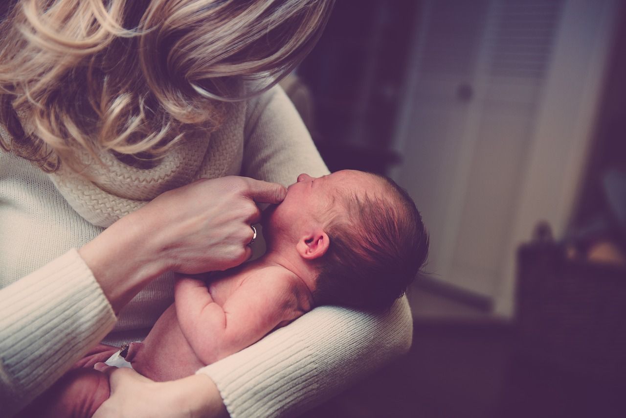 entdecken sie unsere hochwertigen baby-pflegeprodukte für sanfte reinigung und liebevolle fürsorge. ideal für die zarte haut ihres babys.