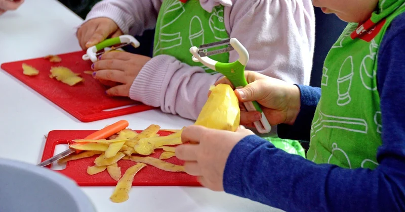 Mehrbedarf: Kita, Nachhilfe und private Schule