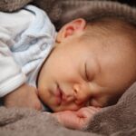 ein umfassender baby-guide mit wertvollen tipps und informationen f&uuml;r werdende eltern und alle, die sich um das wohl ihres babys k&uuml;mmern m&ouml;chten.